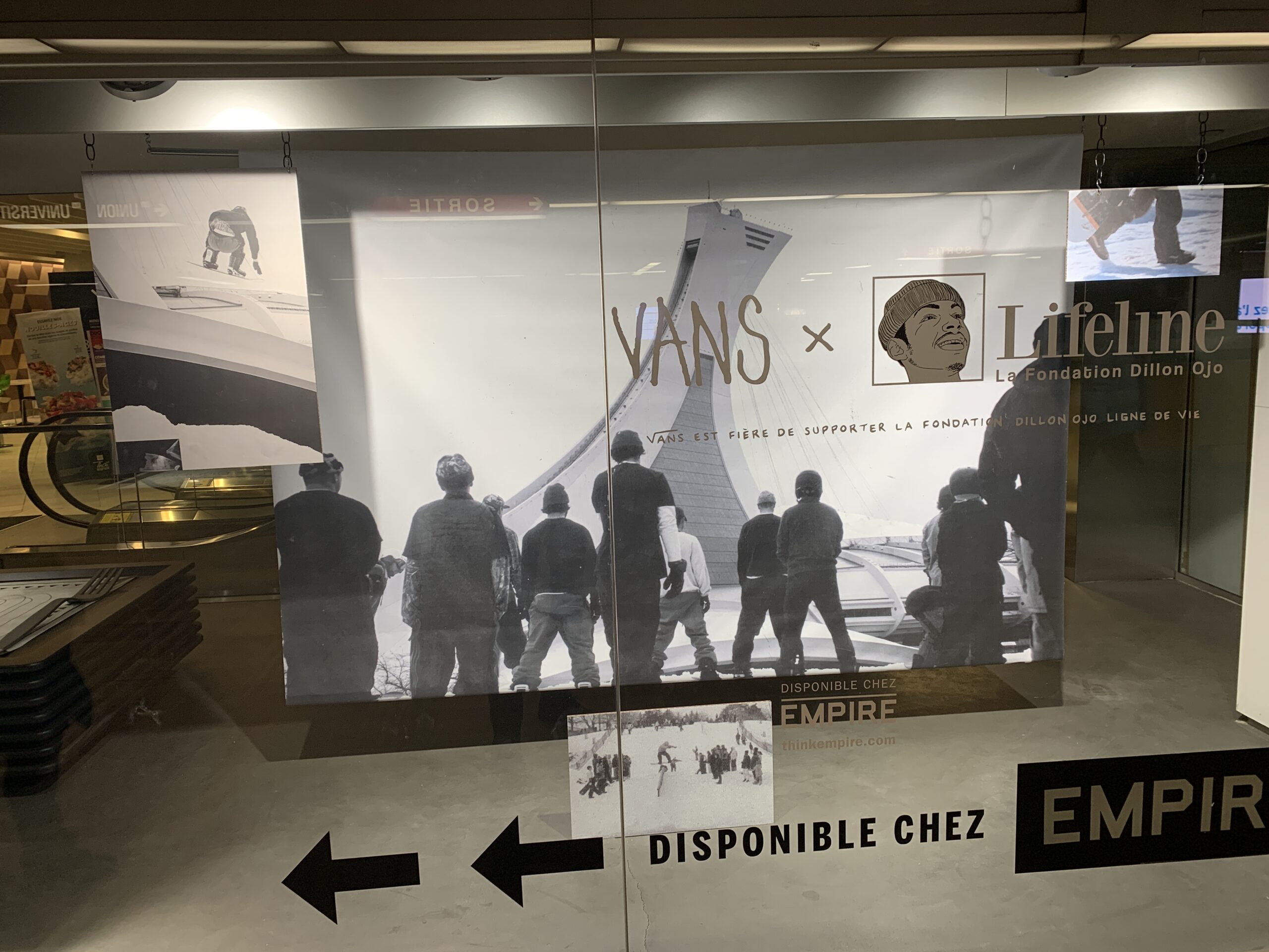 Affiche publicitaire magasin Empire
